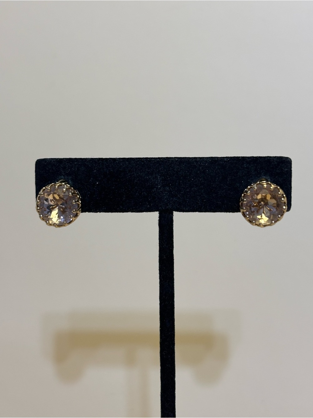 Stella & Dot Gold-Tone Champagne Crystal Stud Earrings 1/2”